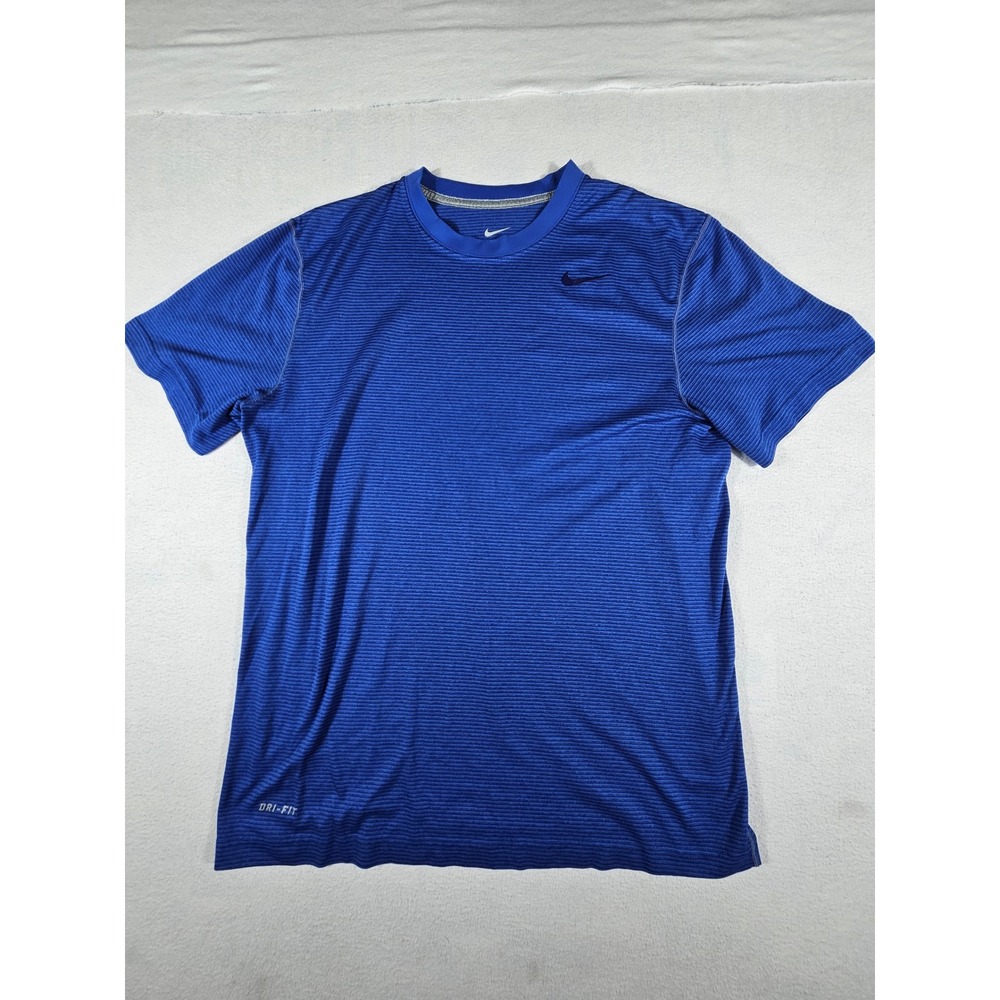 Nike Dri-FIT Mens Medium Blue Striped Short Sleeve Athletic Training T-Shirt